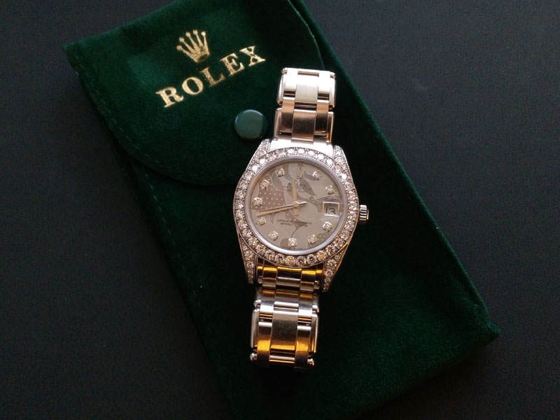 Rolex watch listing