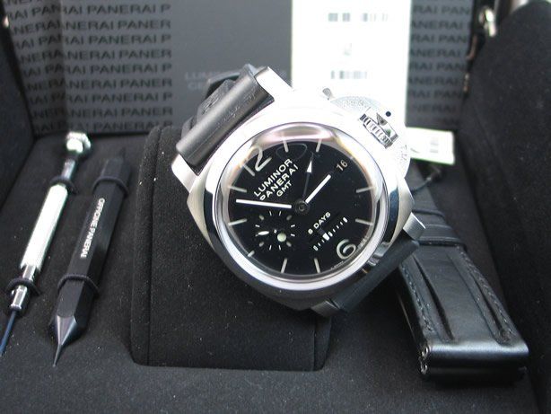Panerai watch listing
