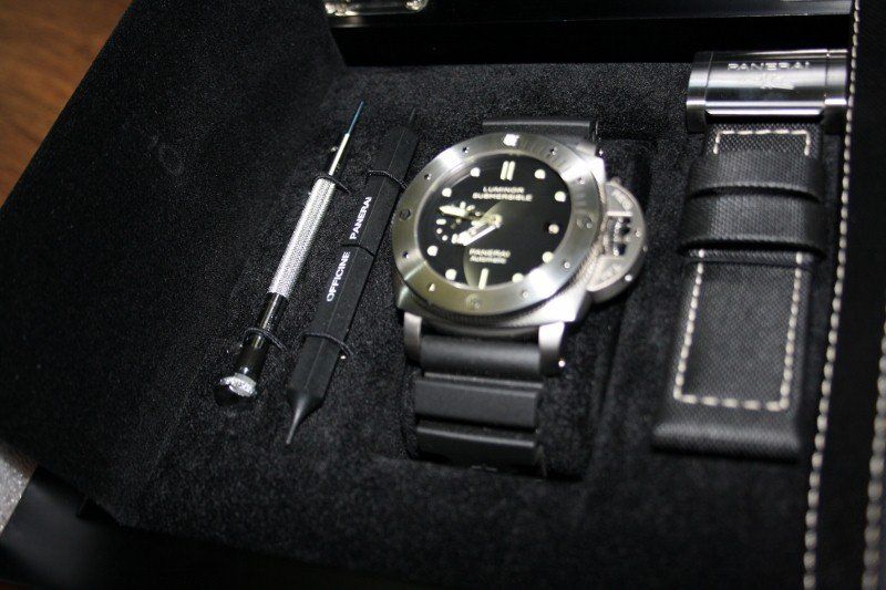 Panerai watch listing