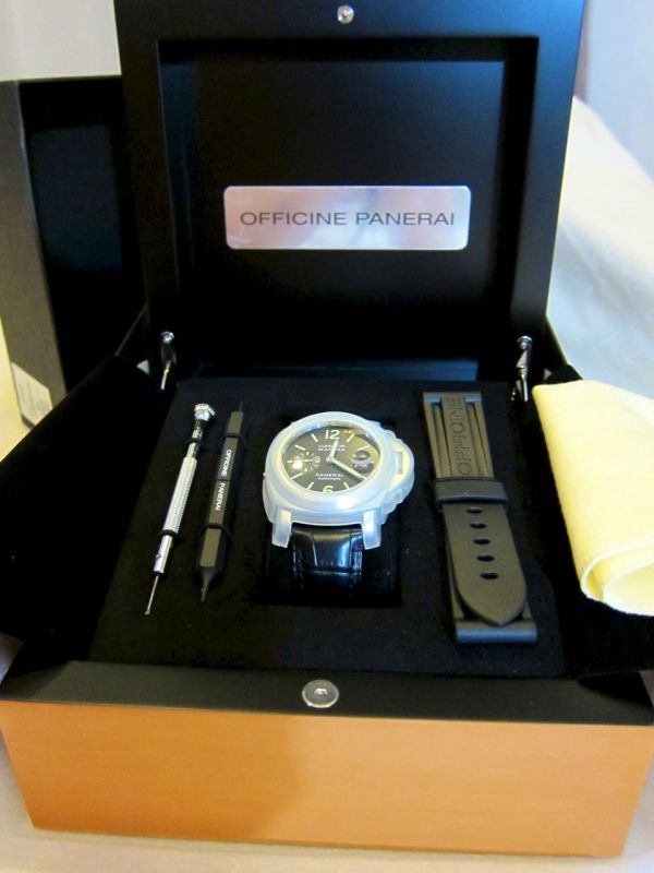 Panerai watch listing