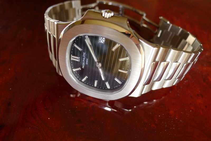 Patek Philippe watch listing