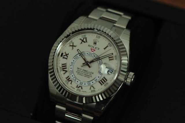 Rolex watch listing