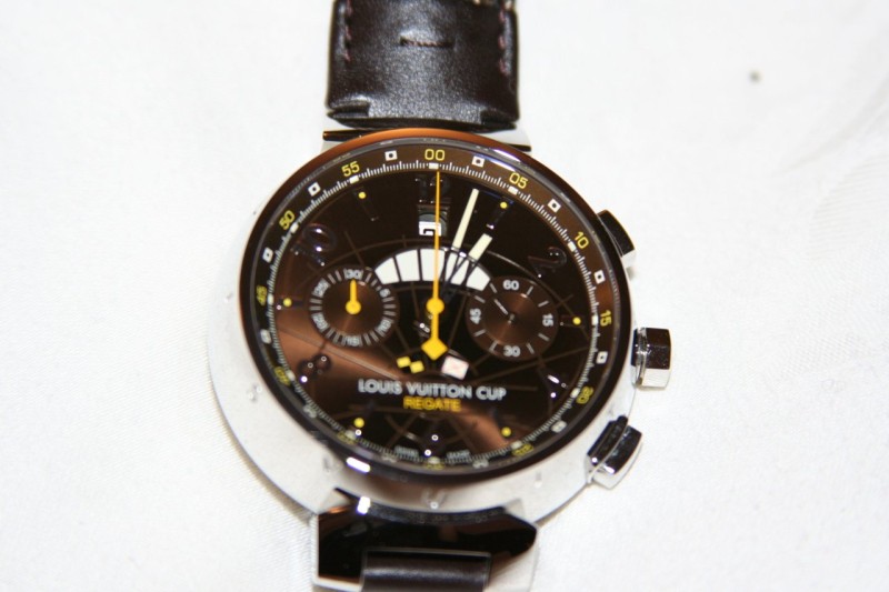 Louis Vuitton watch listing
