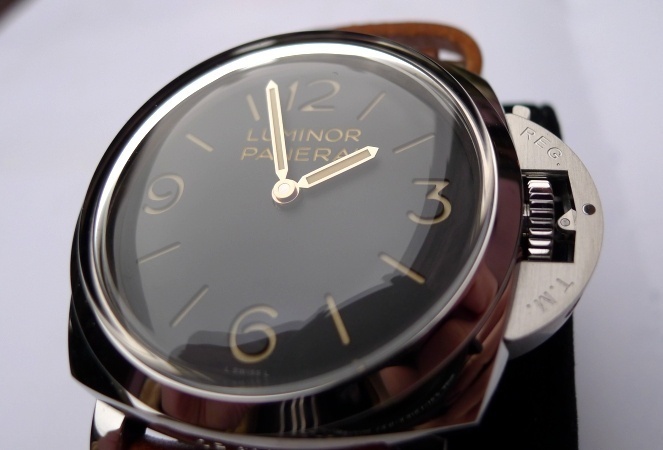 Panerai watch listing