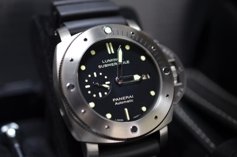 Panerai watch listing