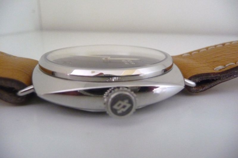 Panerai watch listing