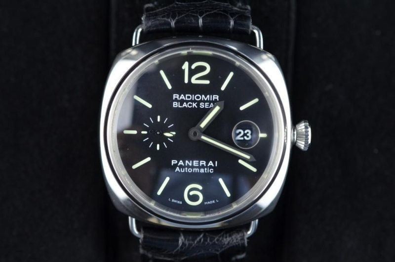 Panerai watch listing