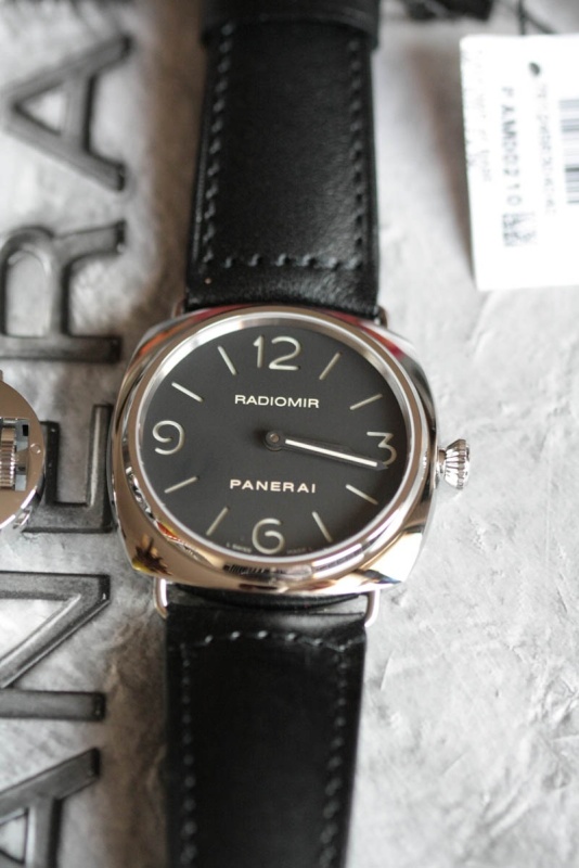 Panerai watch listing