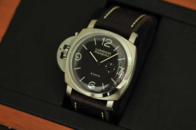 Panerai watch listing