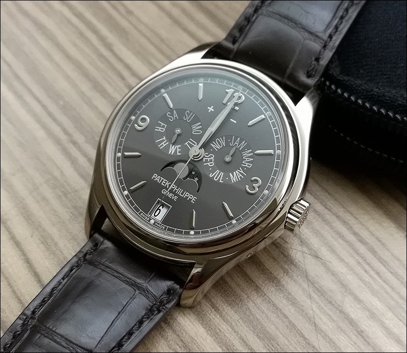 Patek Philippe watch listing