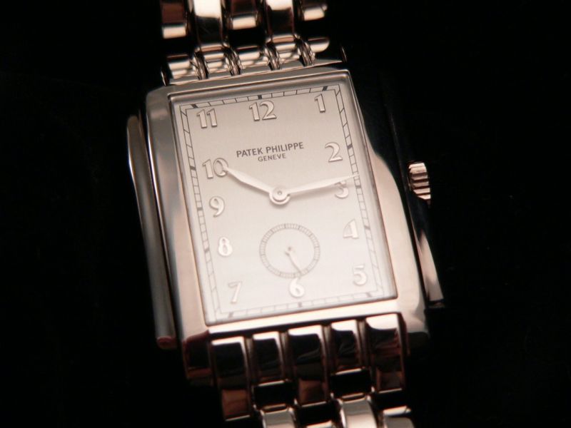 Patek Philippe watch listing