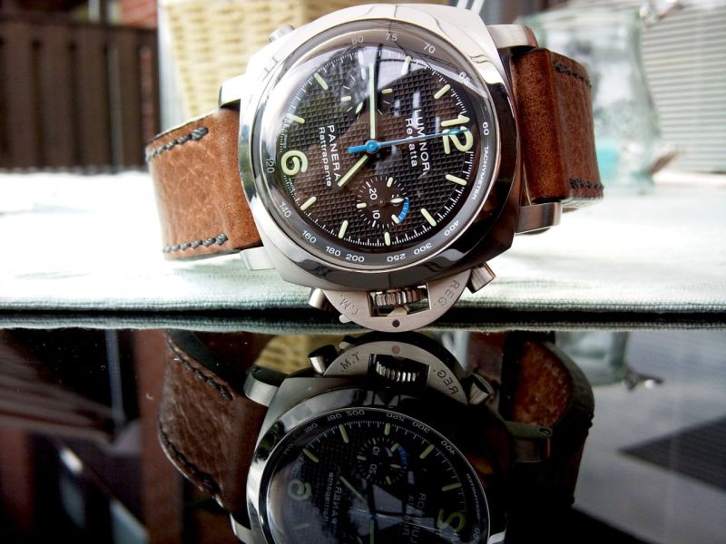 Panerai watch listing