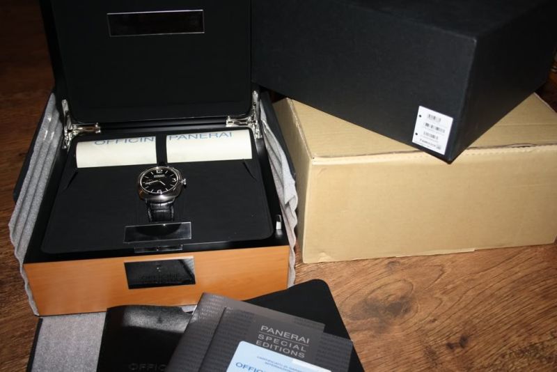 Panerai watch listing