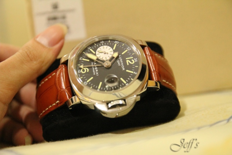 Panerai watch listing