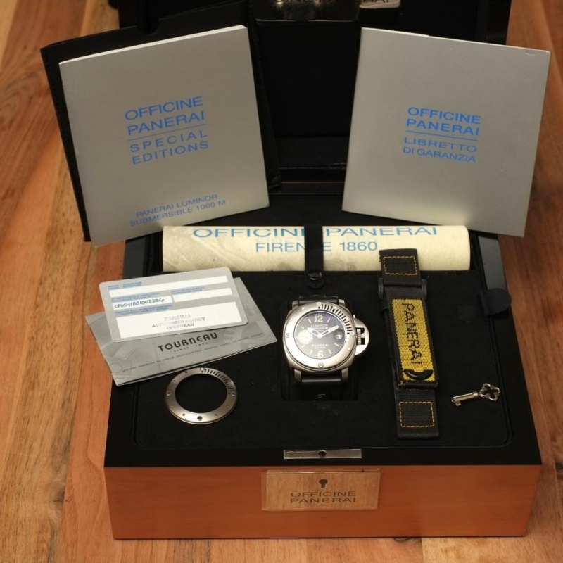 Panerai watch listing