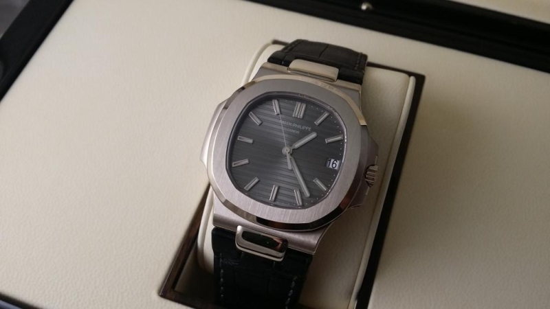 Patek Philippe watch listing