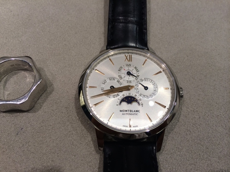 The steel version - the most competitively priced perpetual calendar. I still have something against the bi-color RG indices and hands and steel case but somehow they are growing on me with a warm look