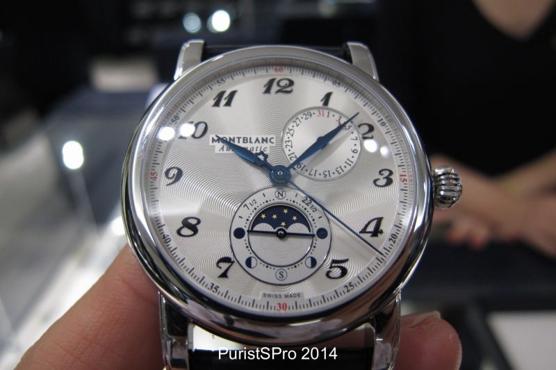 Something I neglected until towards the end of the dinner, the Star Twin Moonphase. It looks very unique and classical (similar design cues as my Star Worldtime)