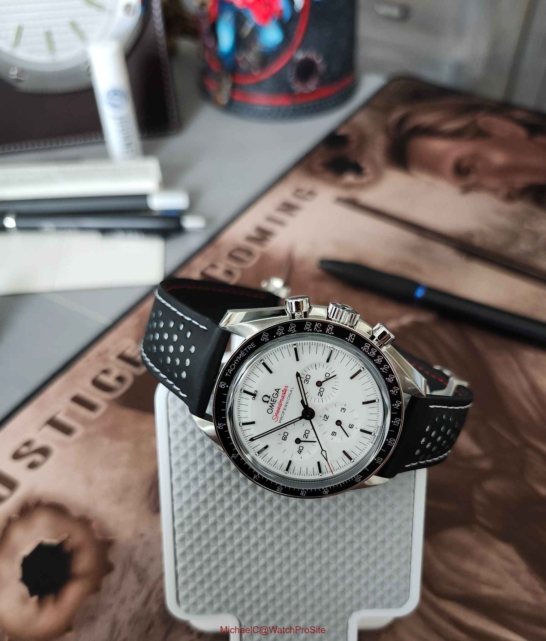 Watch by Omega, Speedmaster, Moonwatch, 310.32.42.50.02, 310.32.42.50.02.001, Speedmaster Moonwatch Professional