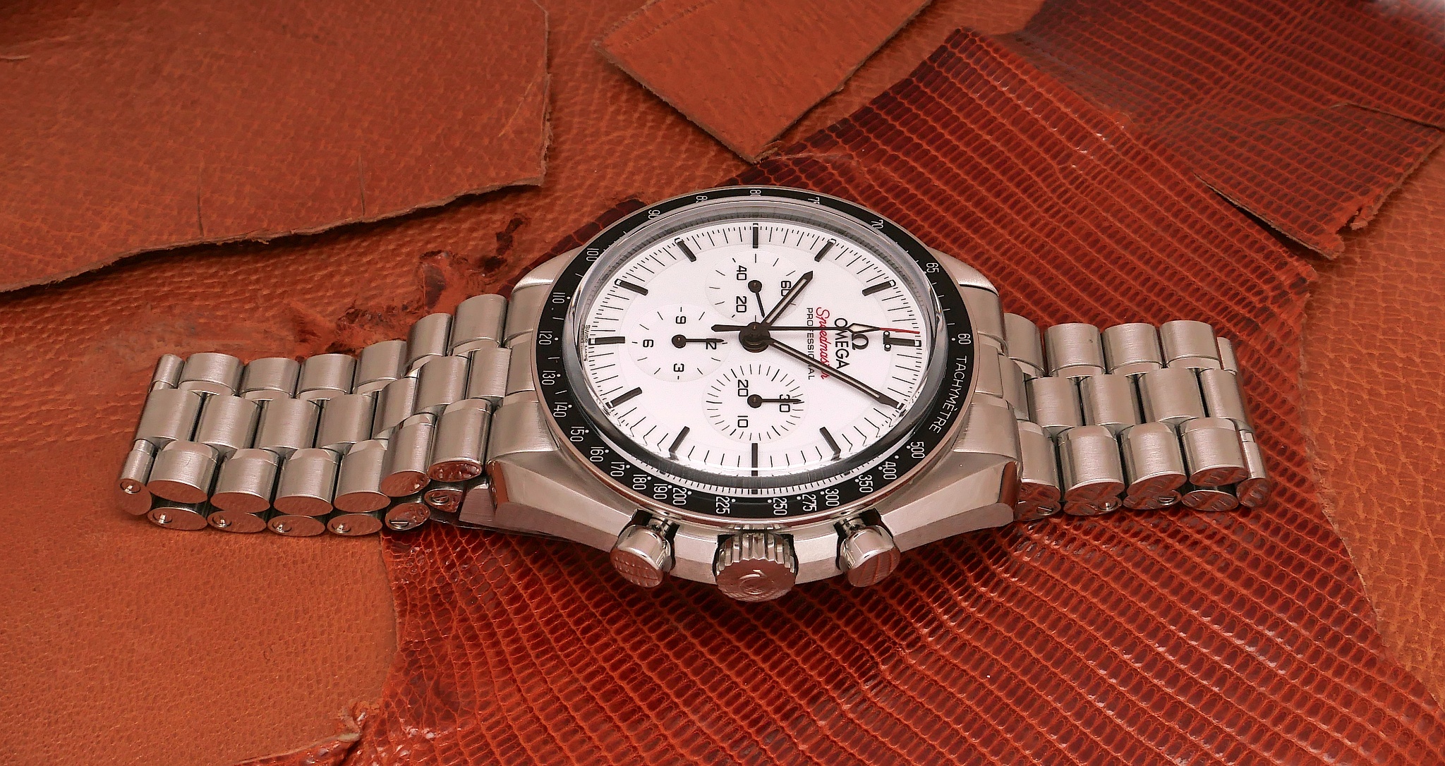 Watch by Omega, Speedmaster, Moonwatch, Moonwatch Professional