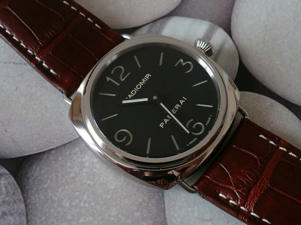 Panerai 210 review hotsell