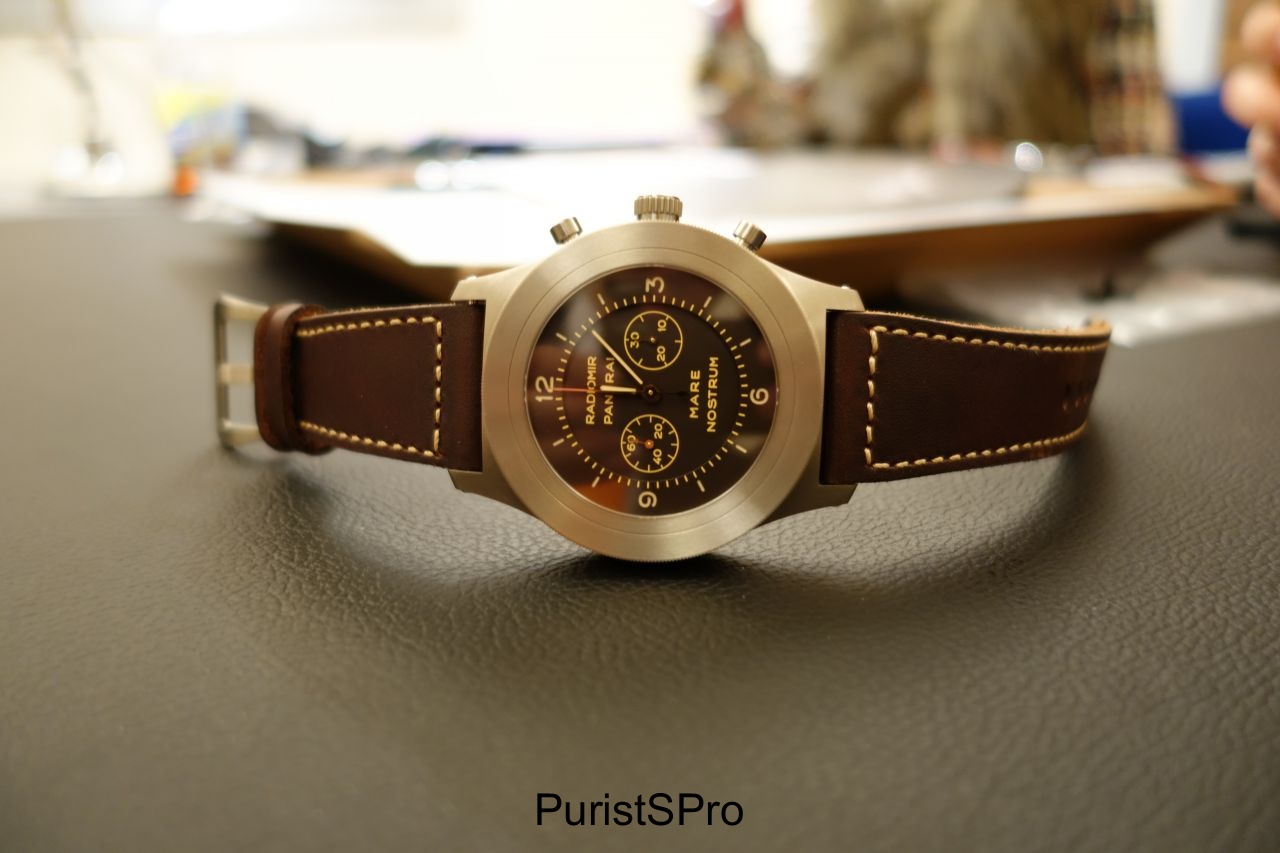 This watch has a great warm look. It reminds me of the PAM 300 from 2010, of which only 99 were made!