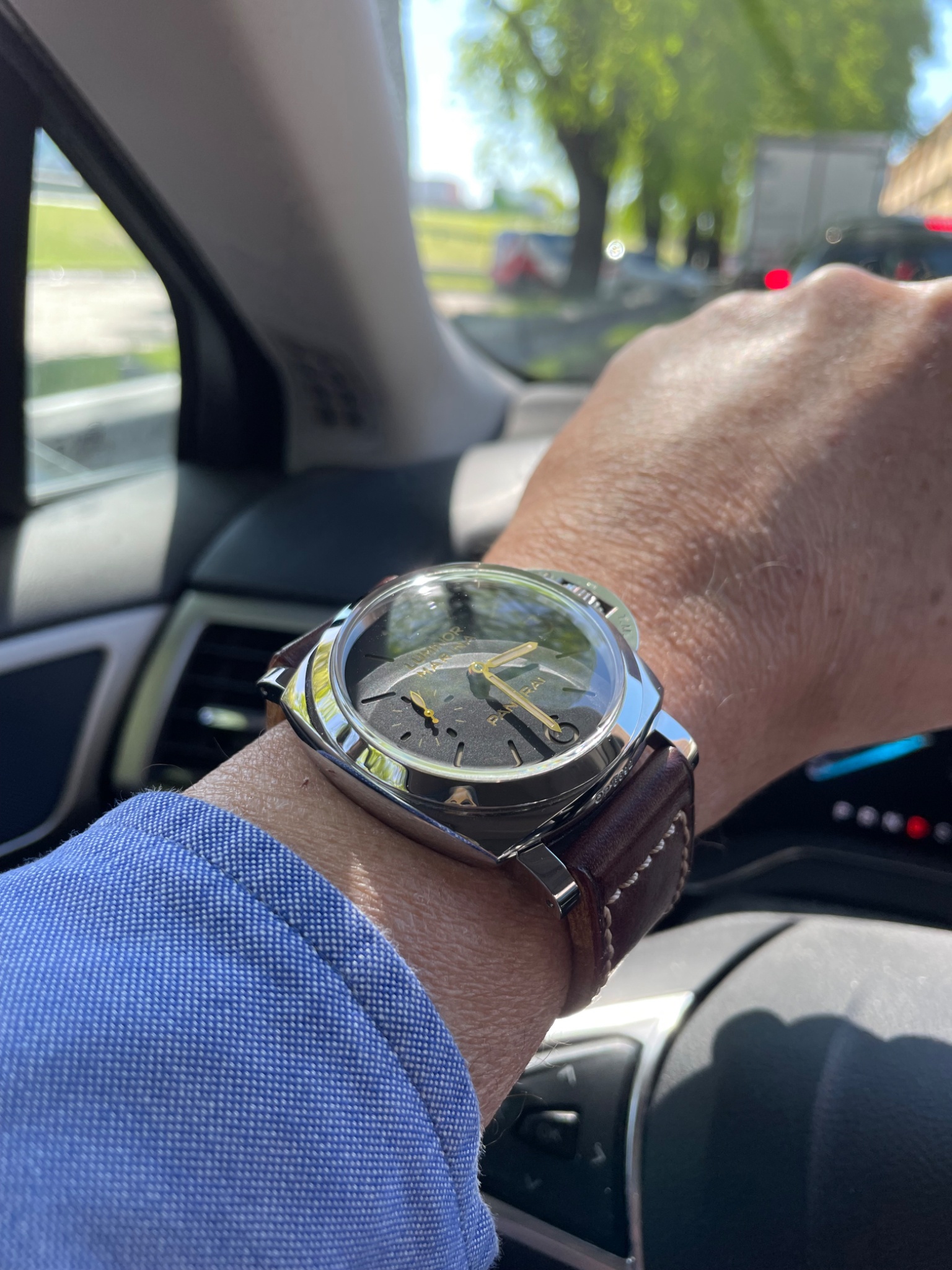 Watch by Officine Panerai, PAM422