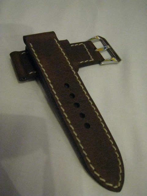 :: lovin' the vintage strap..well worth the wait.