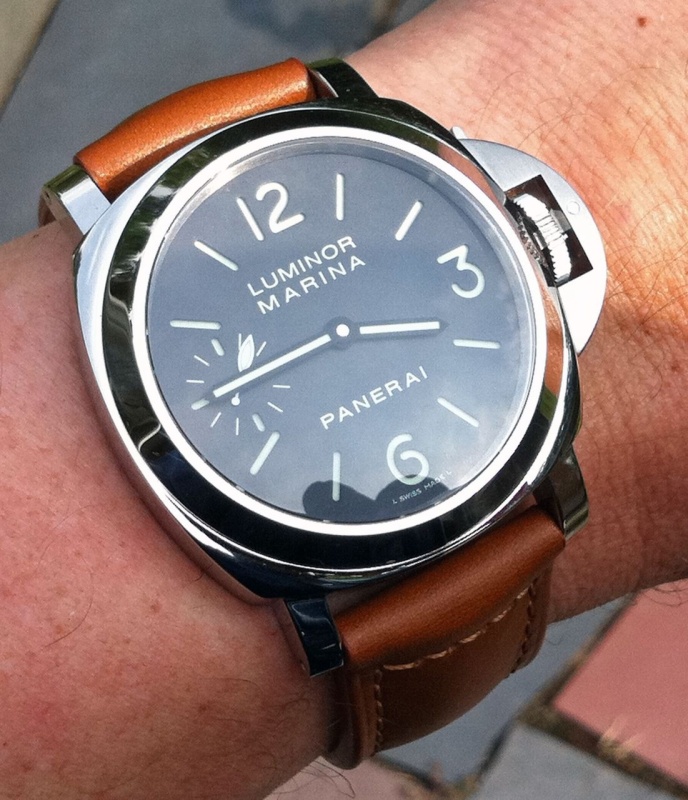 14.7 mm Luminor case sits well on my wrist...