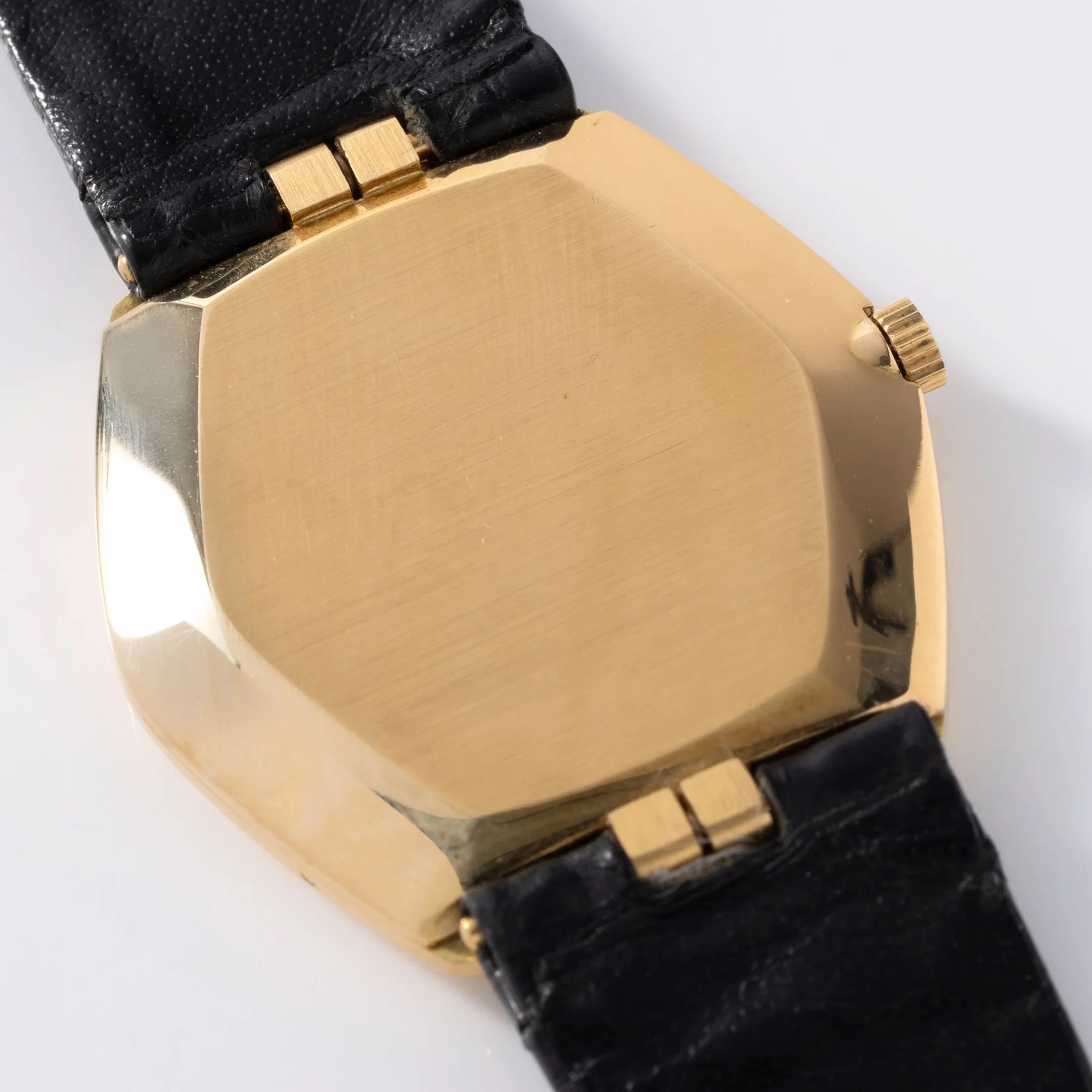 Watch by Patek Philippe, golden ellipse, 3858