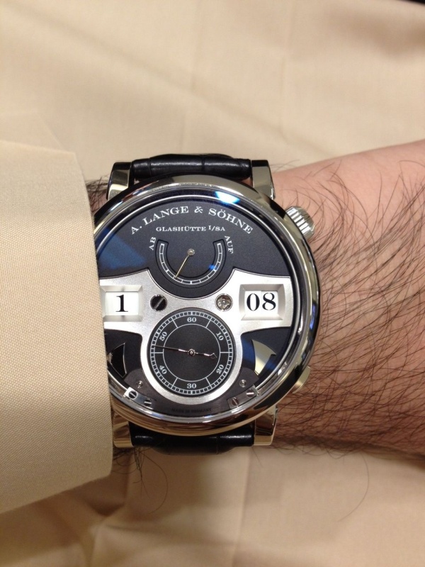 sorry i know patek forum but wanted to share the black dial