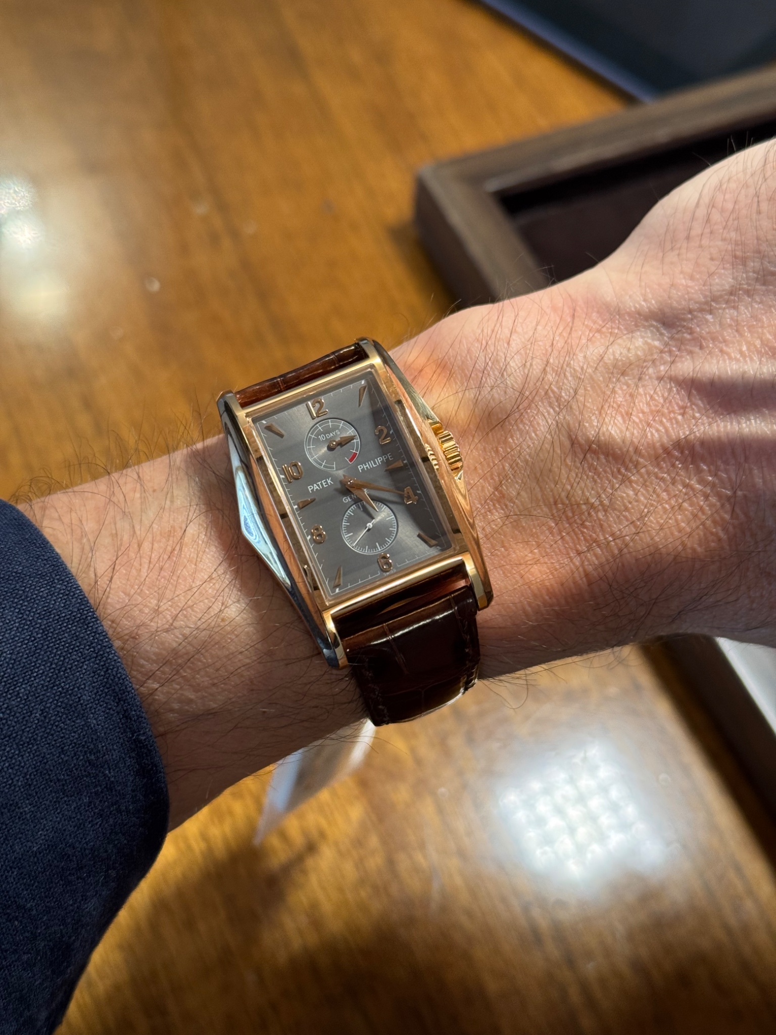Watch by Patek Philippe, gondolo, 5100