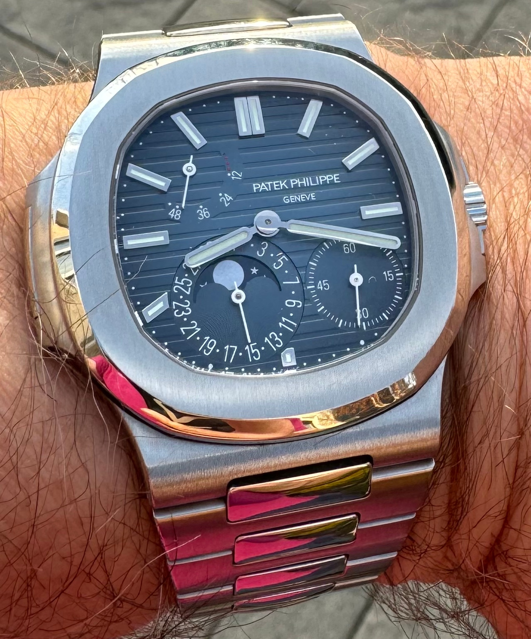 Watch by Patek Philippe, nautilus, Nautilus Moonphase, 5712