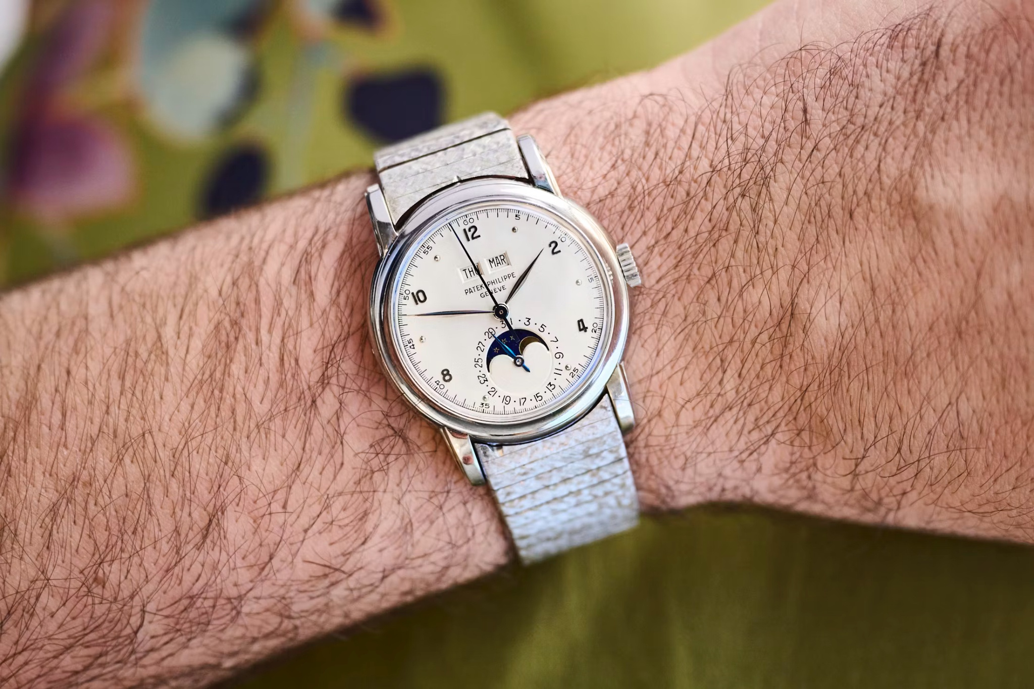 Watch by Patek Philippe, 2438