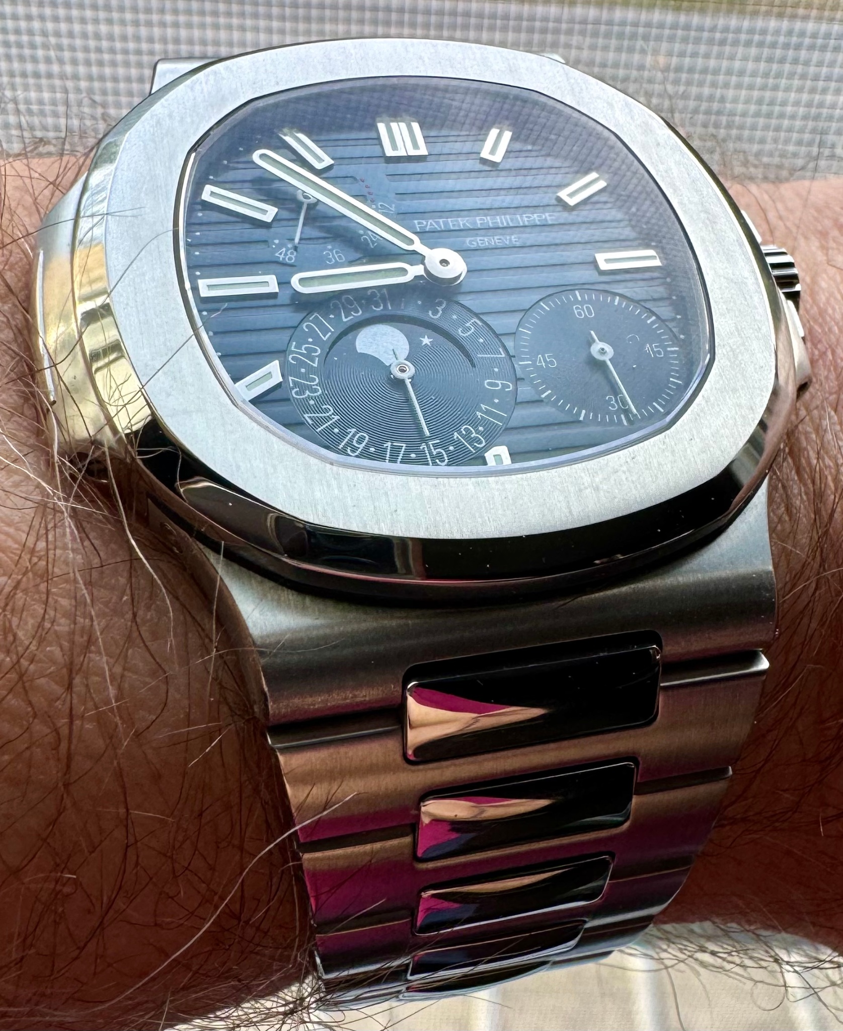 Watch by Patek Philippe, nautilus, Nautilus Moonphase, 5712