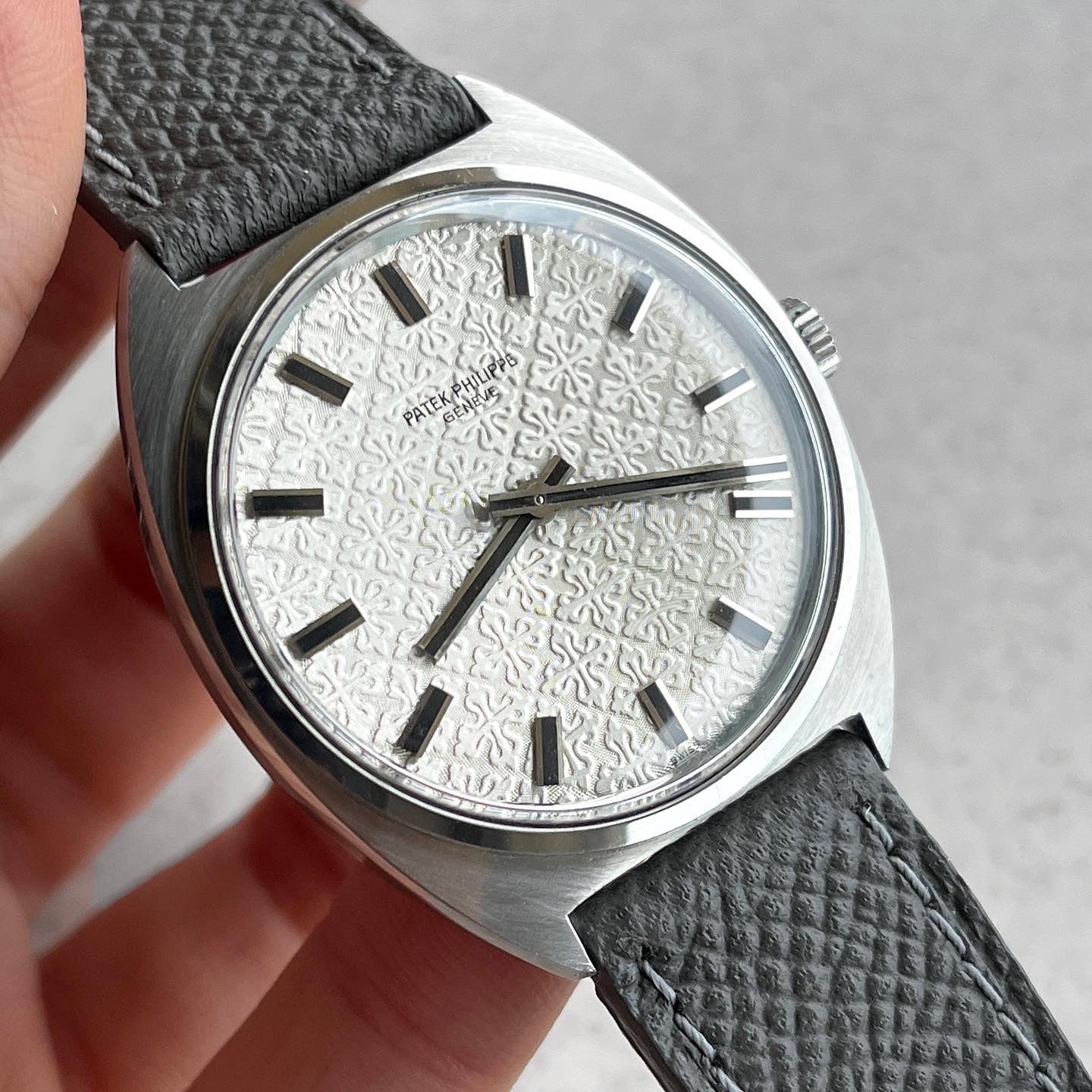 Watch by Patek Philippe, 3574, Calatrava