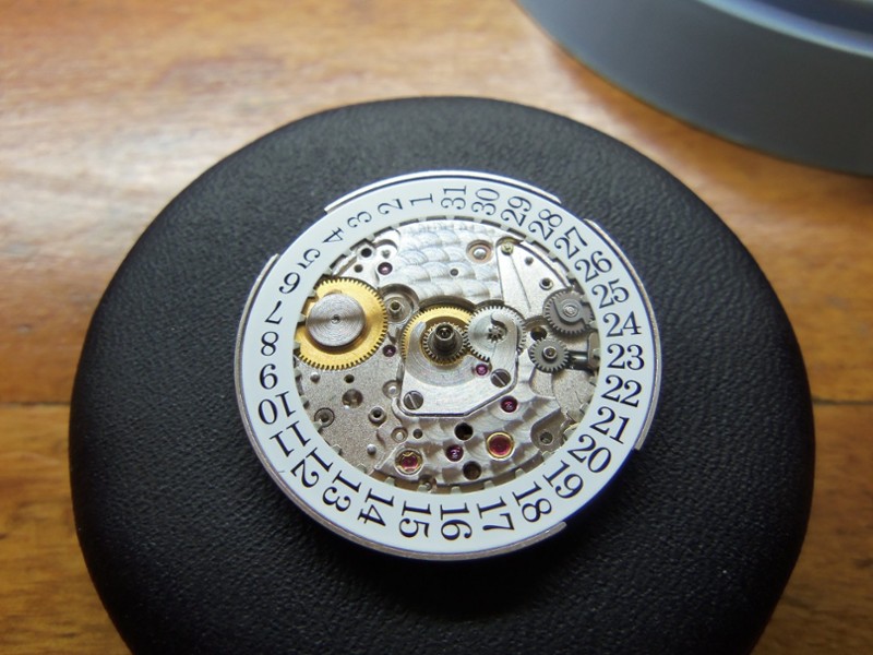 Dial side