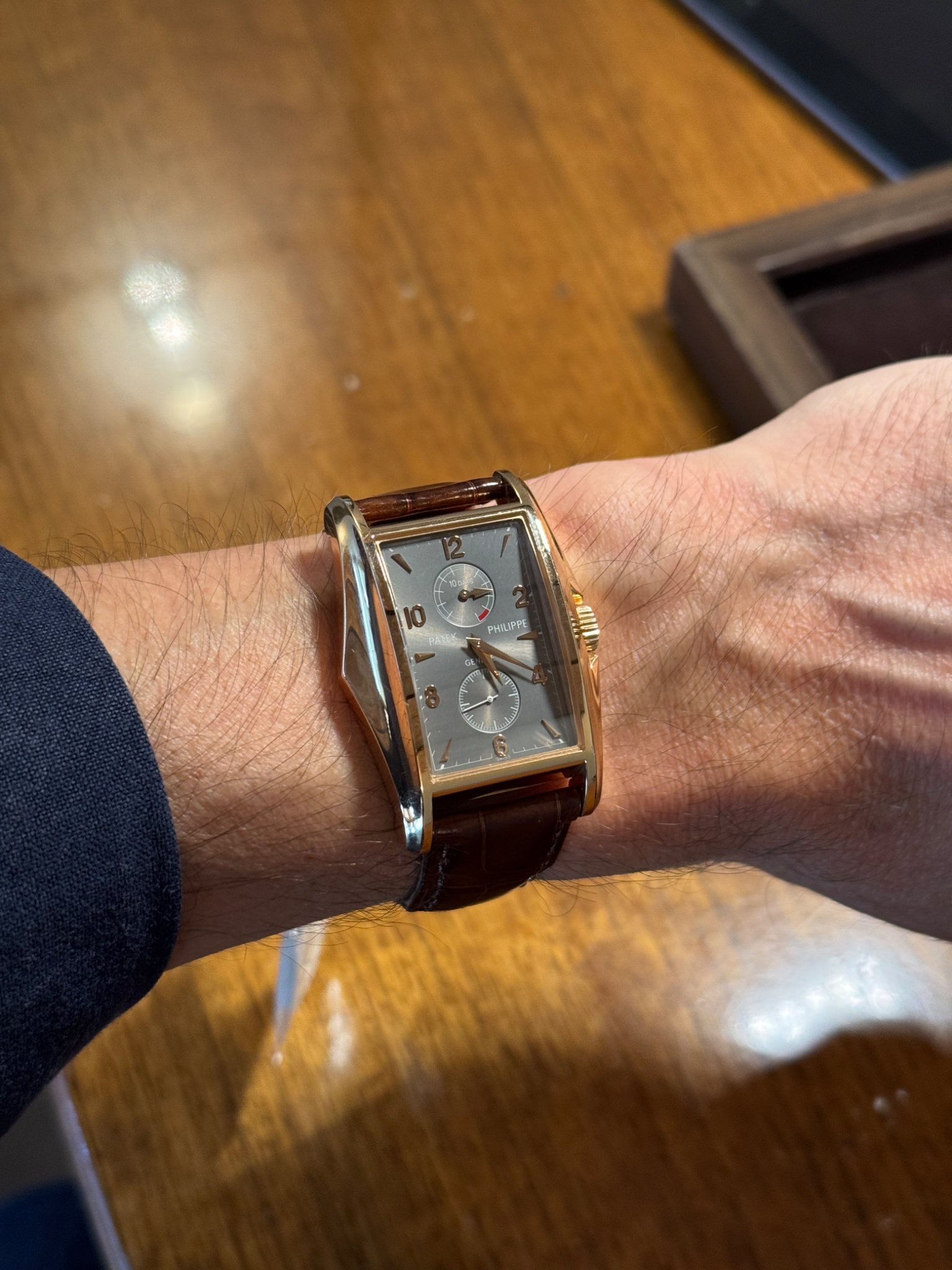 Watch by Patek Philippe, gondolo, 5100