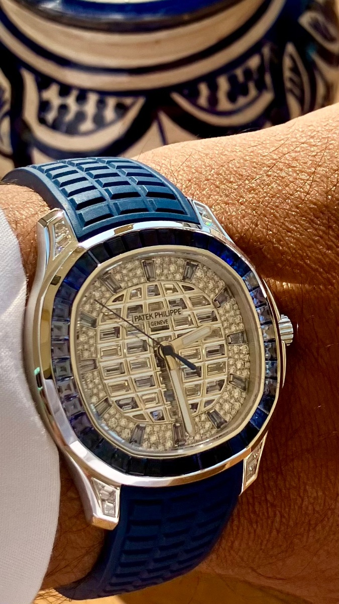 Watch by Patek Philippe, aquanaut, 5268