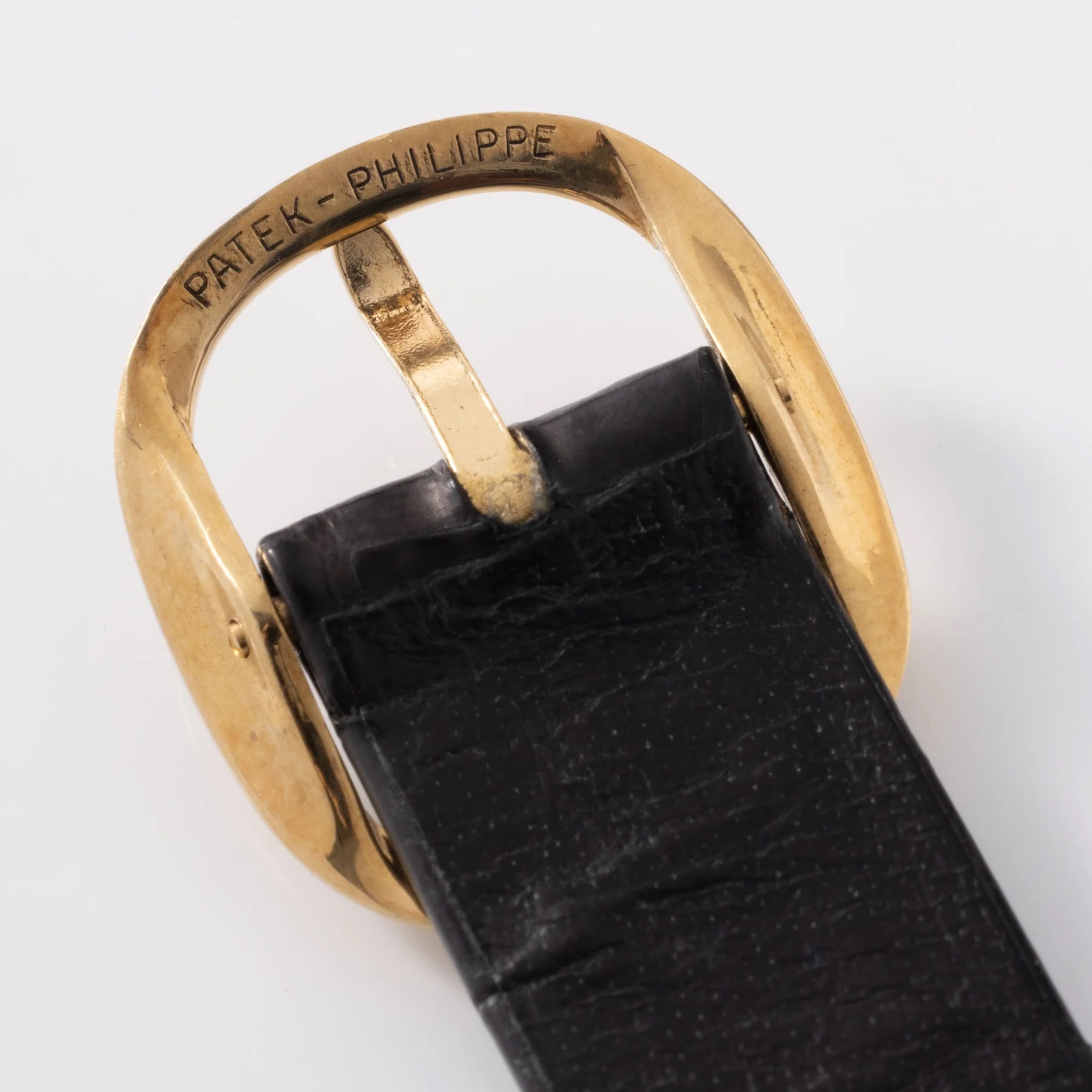 Watch by Patek Philippe, golden ellipse, 3858