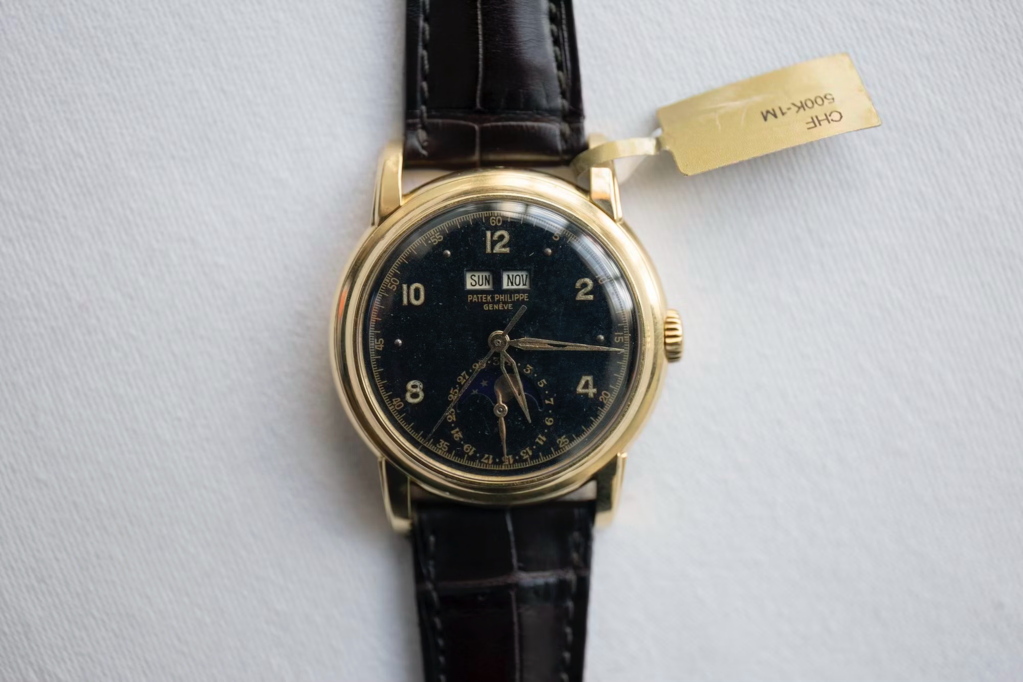 Watch by Patek Philippe, 2438