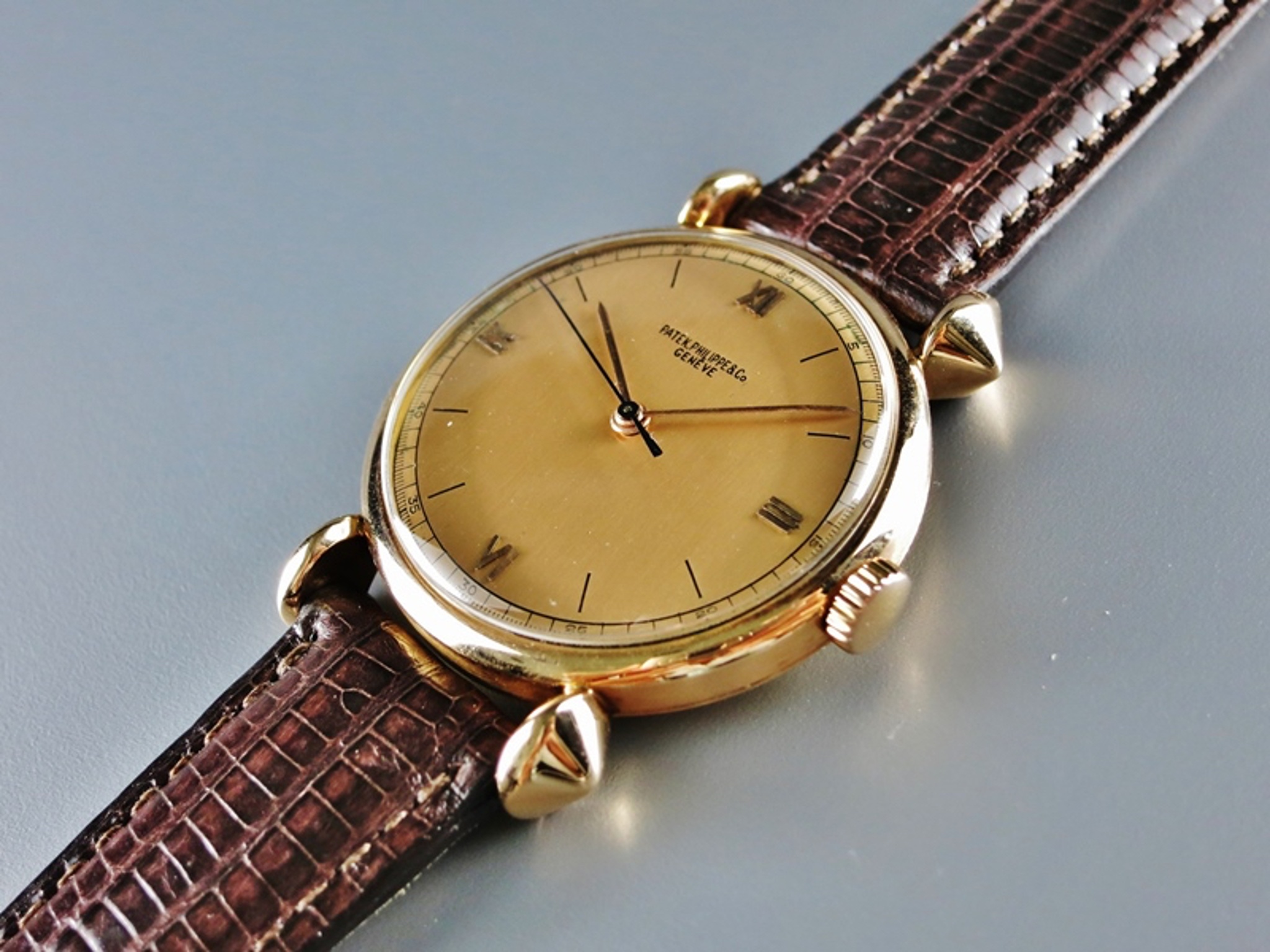Watch by Patek Philippe, calatrava, 1536