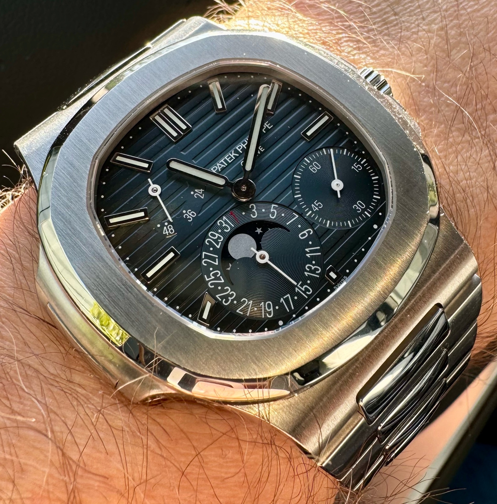 Watch by Patek Philippe, nautilus, Nautilus Moonphase, 5712