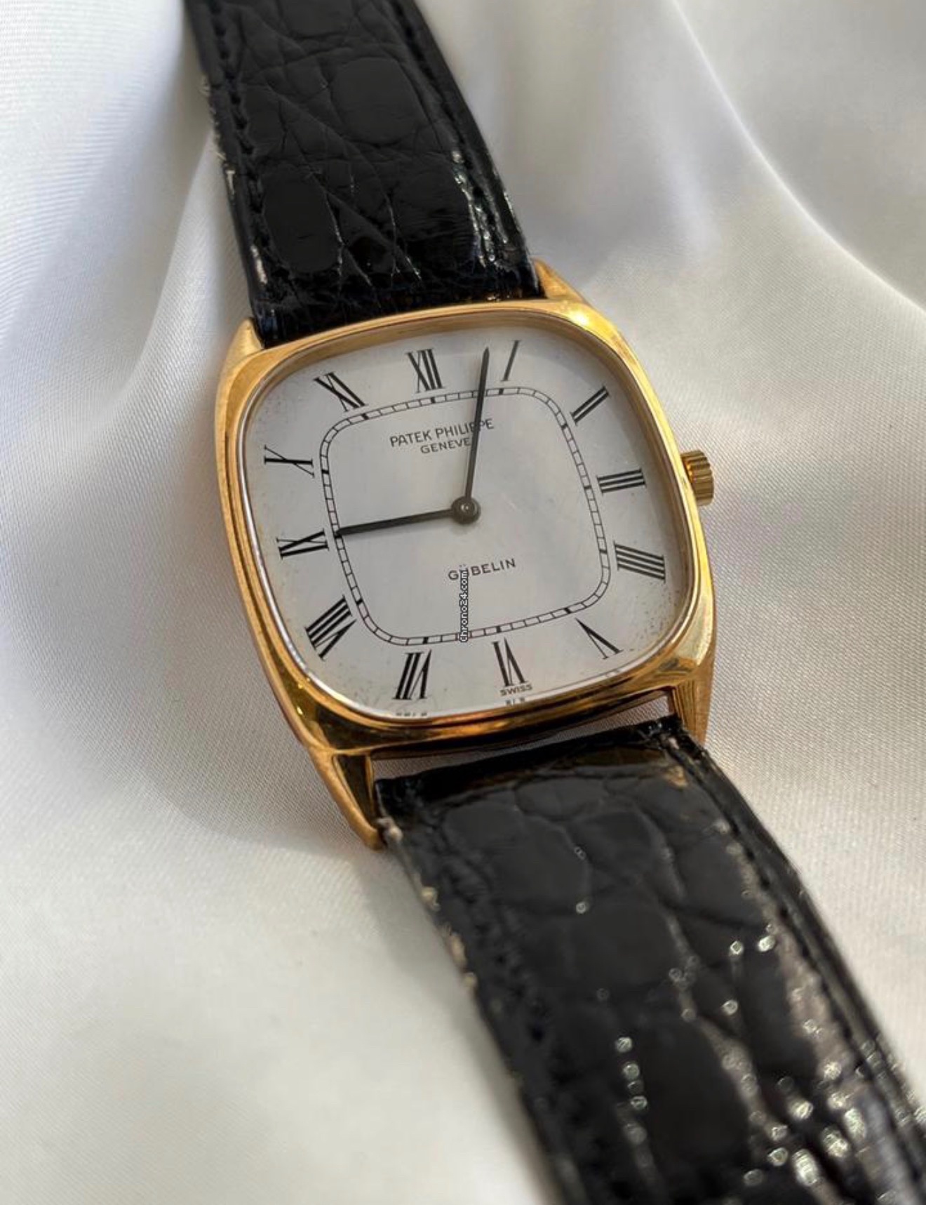 Watch by Patek Philippe, Golden Ellipse, 3566