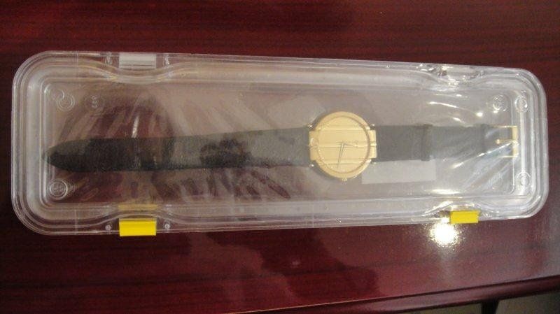 Return factory service box with protective interior