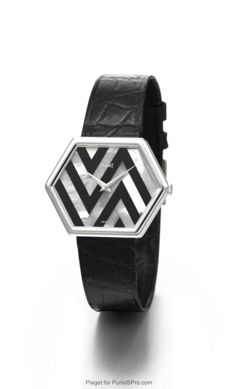 Look at the beautiful pattern created by the mother-of-pearl!