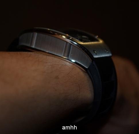i just love the thickness of the strap... it makes it feel good on the wrist