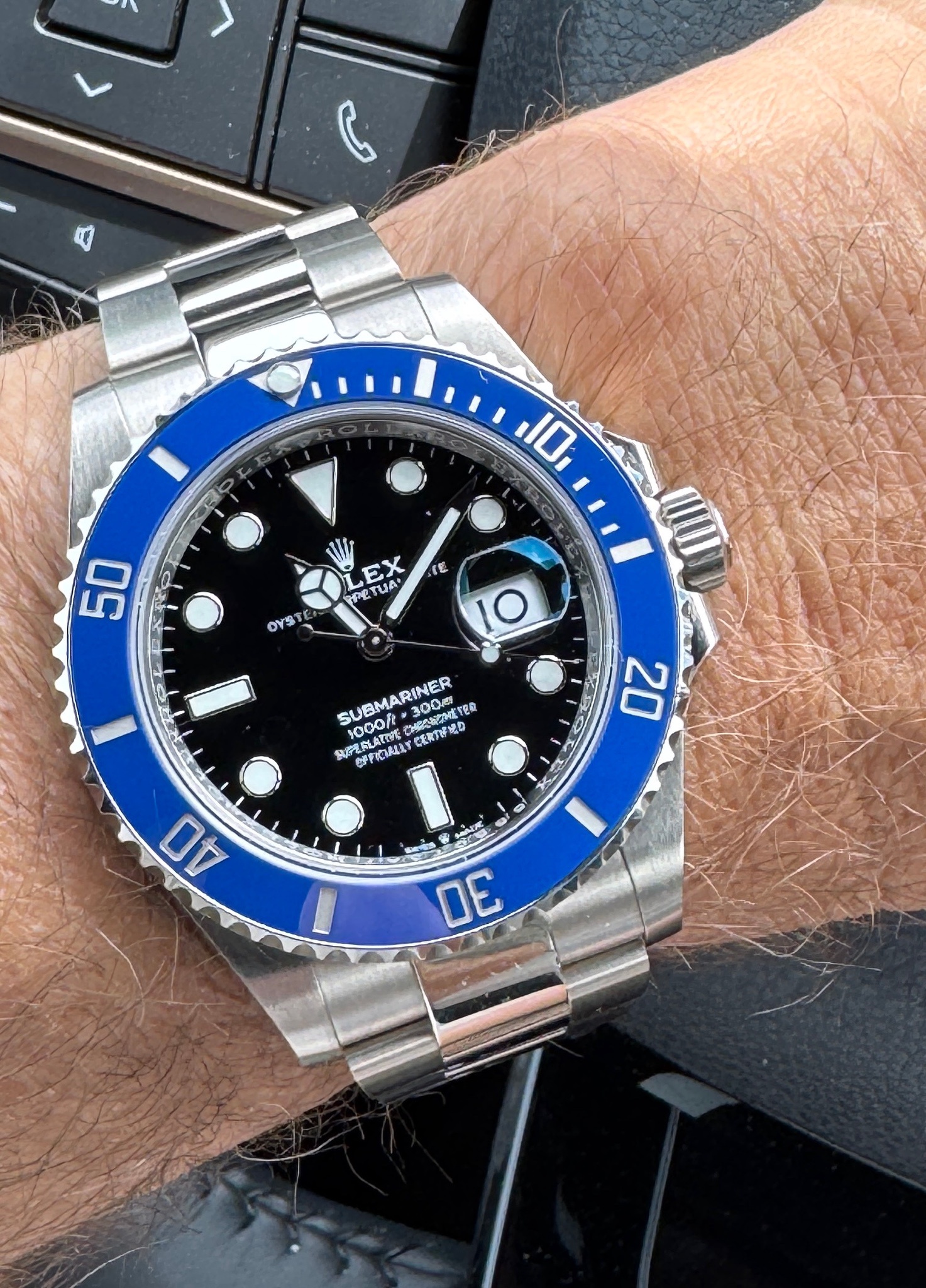Watch by Rolex, 116619LB, Submariner
