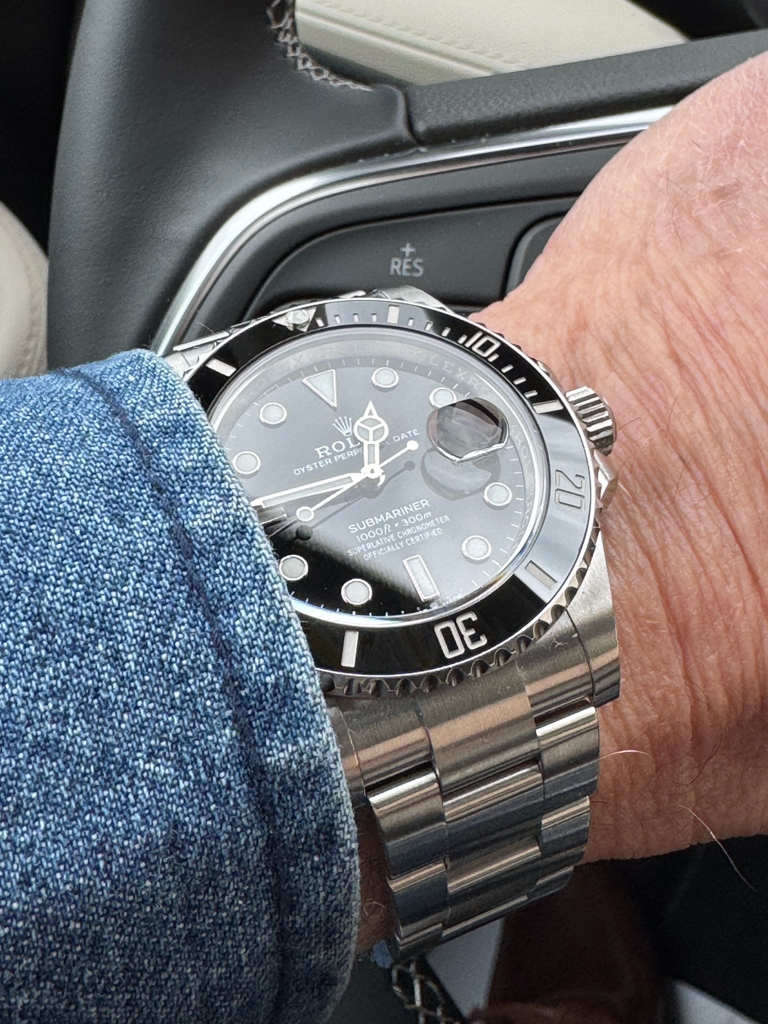 Watch by Rolex, Submariner Date, 116610
