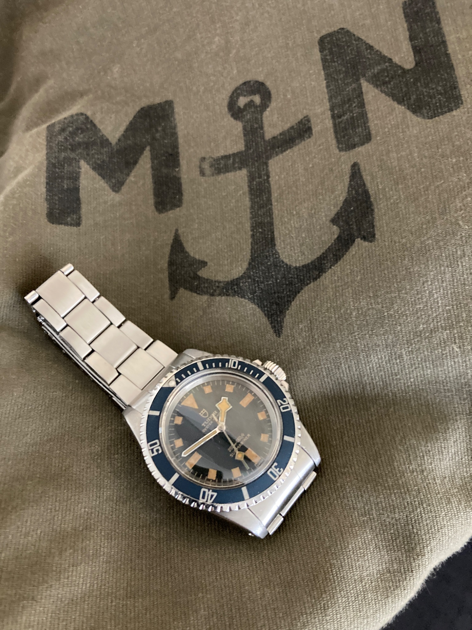 Watch by Rolex, Tudor, Tudor Submariner, 7016/0